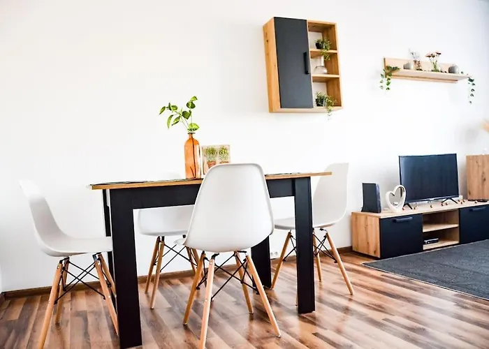 Przytulne Mieszkanie Z Widokiem W Bielsku Bialej * ביילסקו-ביאלה